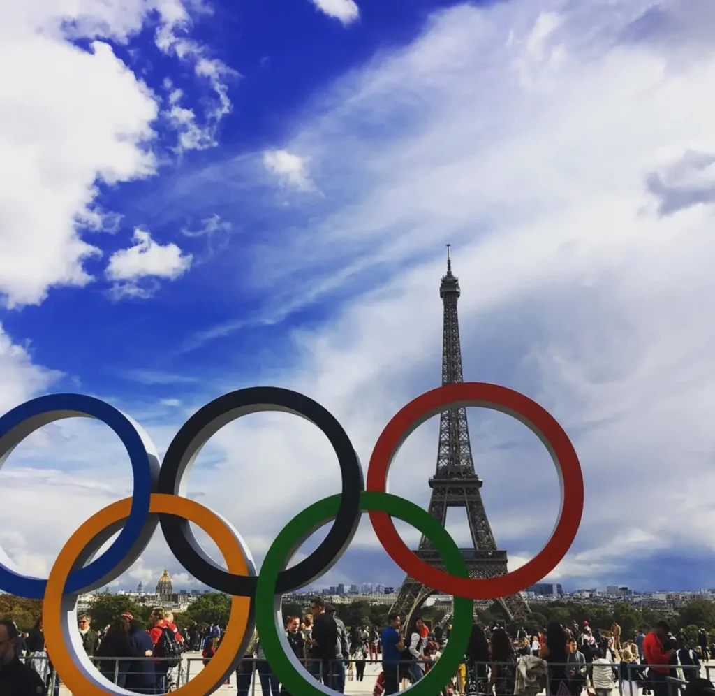 Olympic rings infront of the Eiffel Tower in Paris